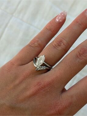 Engagement/wedding ring set